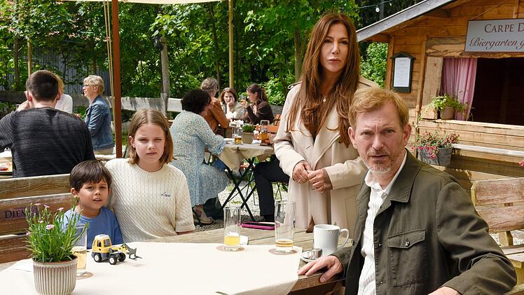 Katja Baumann (Simone Thomalla) l&ouml;ste in "Fr&uuml;hling: Am Ende einer L&uuml;ge" das bittere Geheimnis um die Familie Lamprecht.