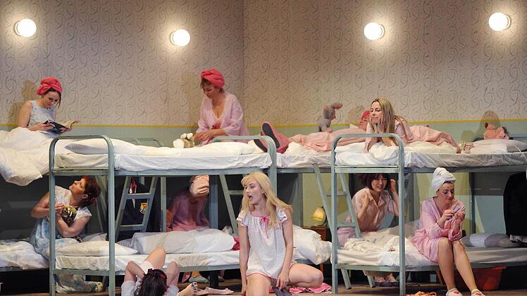 Mozarts "Entführung aus dem Serail als Neuinszenierung am Landestheater Coburg.Foto: Andrea Kremper