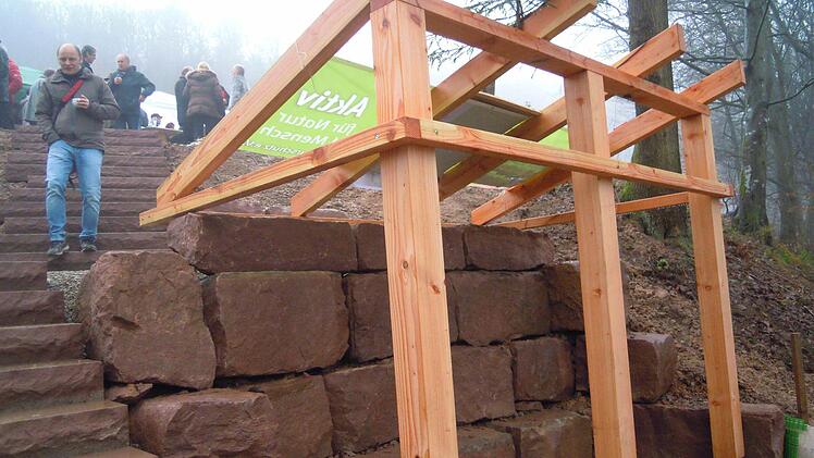 Zukünftiger Unterstand vor der Biber-Plattform. Foto: Julia Raab