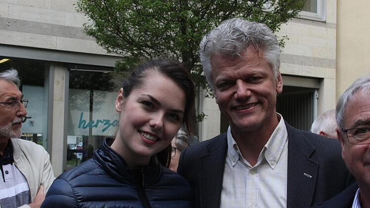 Papa Norbert Aichholzer mit Tochter und Voice of Austria Star Tanja.