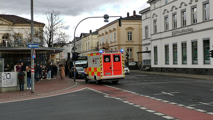 Bamberg: Zwei Frauen verletzten sich in Stadtbus - was war passiert?