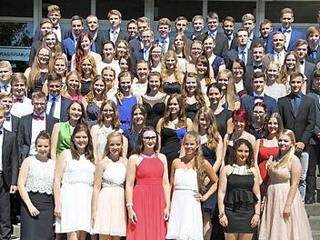71 von 73 angetretenen Abiturienten schafften es am Friedrich-Rückert-Gymnasium zur Hochschulreife. Fotos: Ralf Kestel