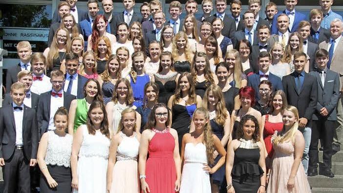 71 von 73 angetretenen Abiturienten schafften es am Friedrich-Rückert-Gymnasium zur Hochschulreife. Fotos: Ralf Kestel