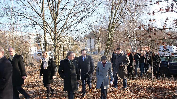 Begehung des künftigen Campus-Geländes. Foto: Jürgen Gärtner