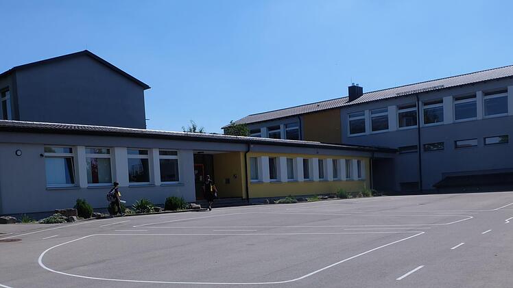 Die Kapazit&auml;t der Grundschule Ma&szlig;bach-Poppenlauer reicht aus, um die Kinder der Grundschule Thundorf-Rothhausen weiterhin aufzunehmen. Foto: Philipp Bauernschubert