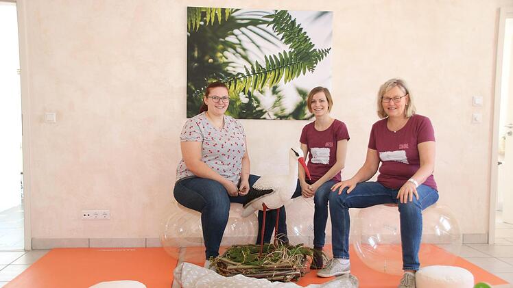 Franziska Kraus, Maren Wolfrum und Simone Langenhorst (von links) sind die Gründerinnen der Hebammenpraxis "Storchennest".Foto: Katrin Geyer