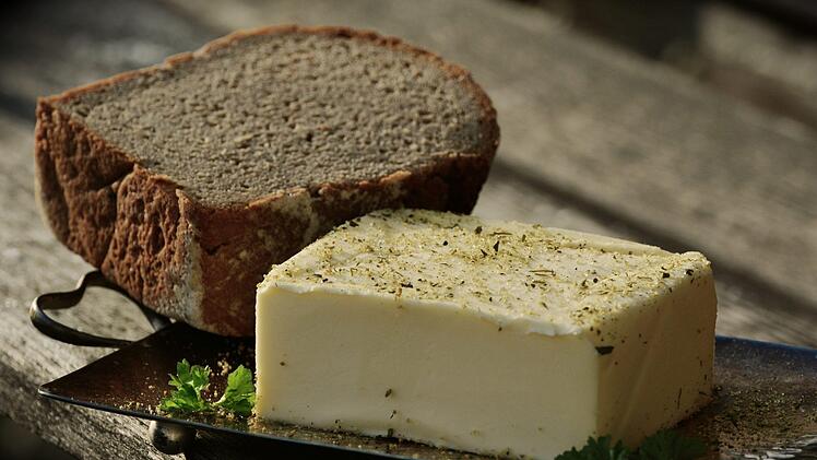 Im Landkreis Bamberg hat die Kripo ein fast schon mustergültiges Drogenlabor ausgehoben. Sogar die Butter im Kühlschrank war mit Cannabis versetzt. Symbolfoto: congerdesign/pixabay.com