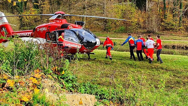 Rupprechtstegen: Kletterin st&uuml;rzt mehrere Meter in die Tiefe - Hubschrauber und Feuerwehr im Einsatz