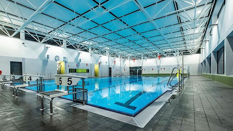 Volkach: Hallenbad bald für einen Tag geschlossen - wegen interner Veranstaltung