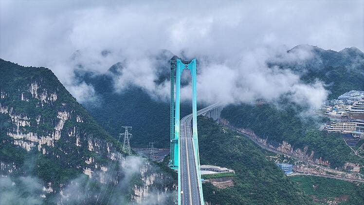 Huajiang Grand Canyon Bridge in China
