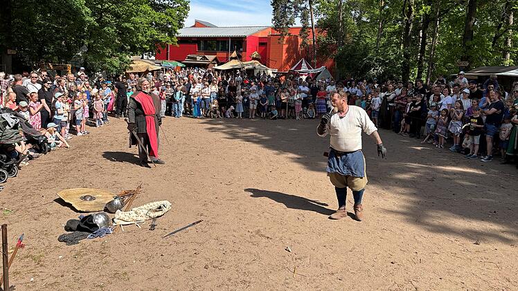 Hilpoltsteiner Mittelalterfest: Peta kritisiert beliebten Programmpunkt