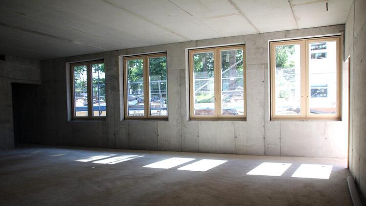Am Erweiterungsbau der Carl-Platz-Schule wurde Richtfest gefeiert.  Foto: Richard Sänger
