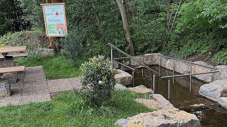 In Haard hat der Sportverein ein naturverbundenes Kneippbecken errichtet.