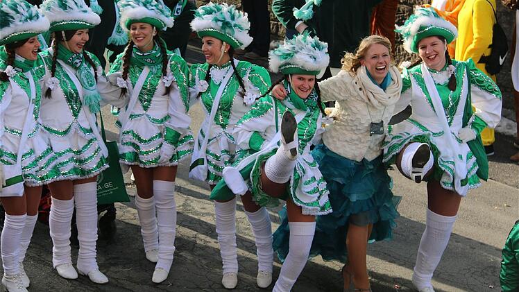 Faschingszug Schwärzelbach  Foto: Gerd Schaar