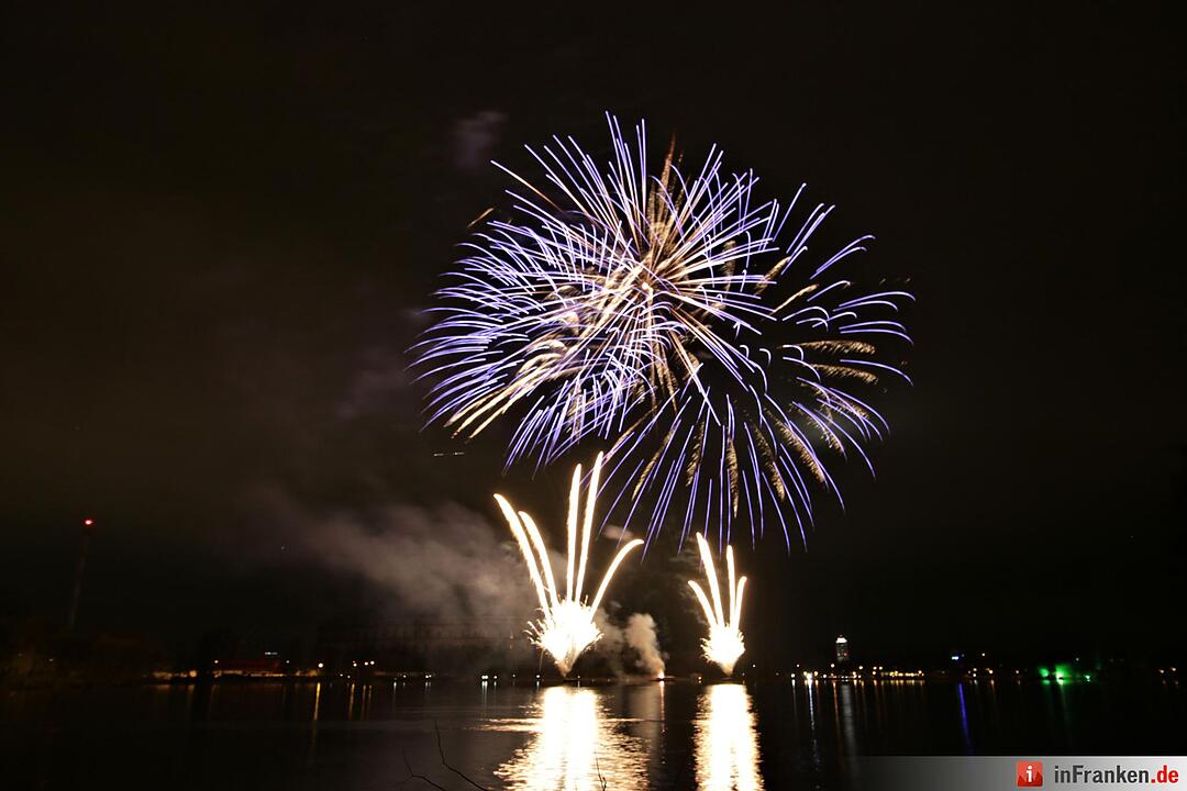 03Volksfest Nürnberg - das Feuerwerk