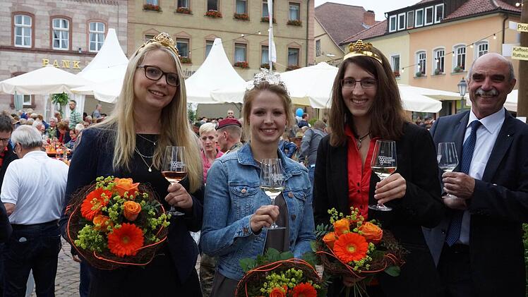 Eröffnung Wein- und GaumenfreudenFoto: Arkadius Guzy