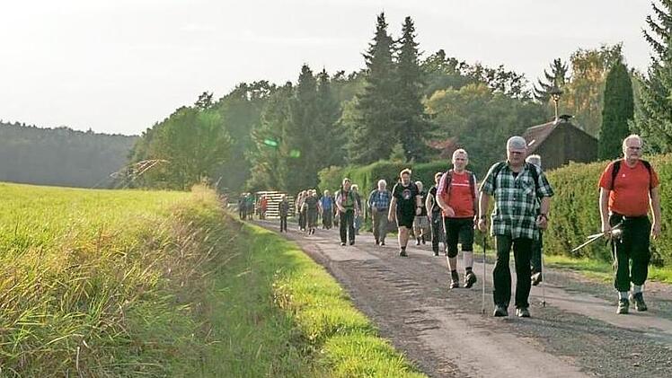 Auf der Strecke: Rund 45 Kilometer mussten die Wanderer in diesem Jahr zurücklegen, um nach Cobug zu kommen.  Foto: Udo Grieser