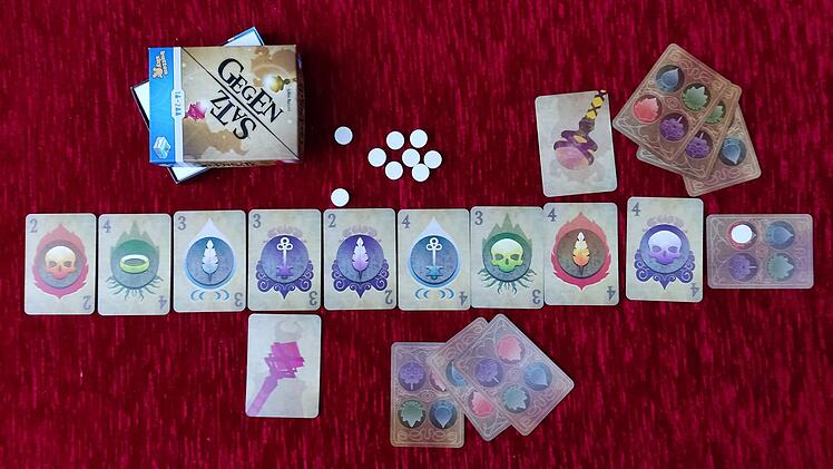 Spiele-Test Gegensatz: Rezension des Micro-Kartenspiels