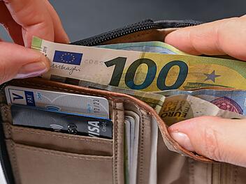 Große Steuer-Änderung 2024: Wer kann mit mehr Geld rechnen?
