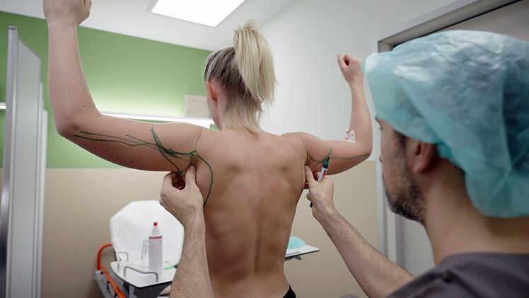 Alex wird sich auf eine mehrst&uuml;ndige Operation einlassen.