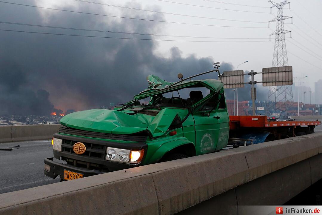 Huge explosion rocks Chinese port city of Tianjin