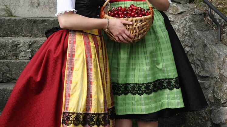 Elisa (l.) und Marina I.