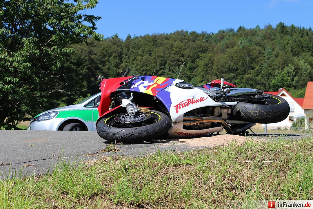 Motorradfahrer bei Stadelhofen schwer verletzt