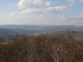 Idyllische Sicht vom Dreistelz: Hier könnten sich bald Windräder drehen. Foto: Ulrike Müller