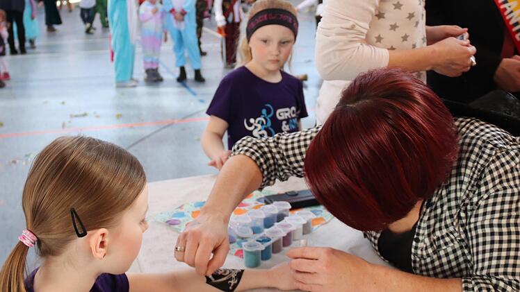 Impressionen vom Kinderfasching     Foto: Johanna Blum