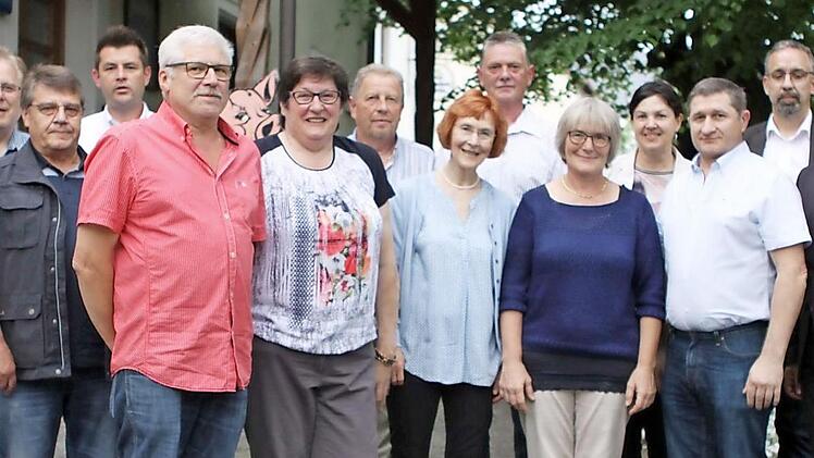 Einige der geehrten Blutspender konnten bereits auf ihre 100., einer auf die 125. und einer auf die 150. Blutspende zurückblicken.