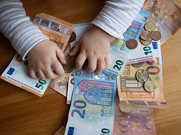 Fr&uuml;hstartrente, Rente, Bundesregierung, Kind, Geld