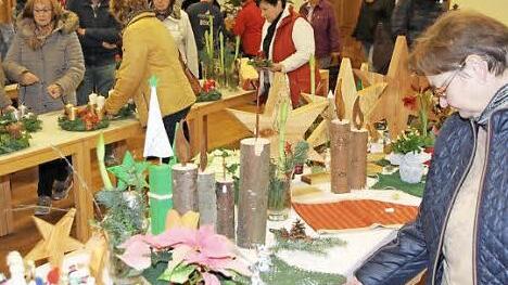 Gut besucht war der Adventsbasar in Eggolsheim. Foto: Mathias Erlwein