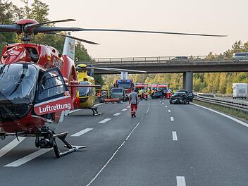 A73 bei Bamberg: Ein Toter und sieben Schwerverletzte bei Unfall