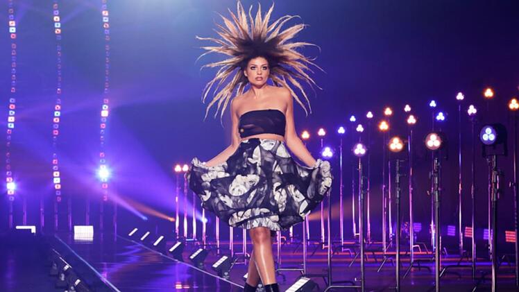 Hoferin Xenia steht im GNTM-Finale 2024 - "Oh mein Gott, ist das lustig"