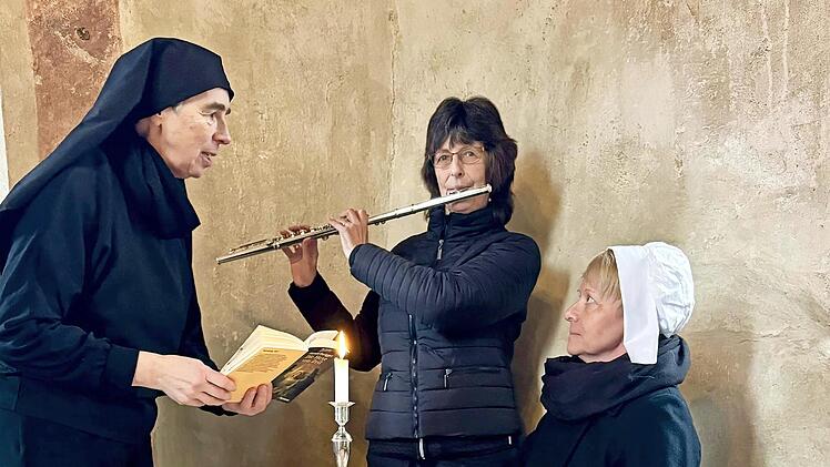 „Die Hexe von Zeil“: Am Samstag 5. April, und Sonntag, 6. April, jeweils ab 19 Uhr startet die szenisch-literarische Romanlesung und Live-Musik an historischen Orten in Zeil.