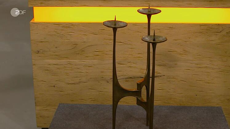 "Er ist schwer zu platzieren", befanden Marisa und Christopher aus Hamburg über den Kerzenleuchter, der schon das ganze Leben im Elternhaus des Verkäufers gestanden hatte.