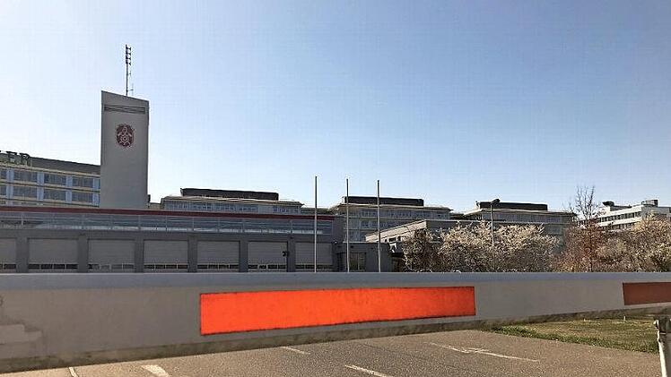 An der Herzogenauracher Wache wird umsichtig gearbeitet - erst Recht bei Einsätzen. Vorsicht und Sicherheit gehen vor.  Foto: Michael Busch