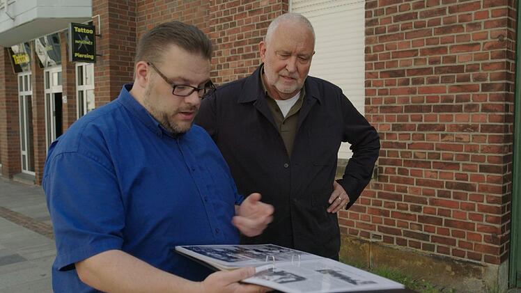 Auf Spurensuche in Rheine: Historiker Andr&eacute; Schaper (links) und Andreas B&ouml;nte.