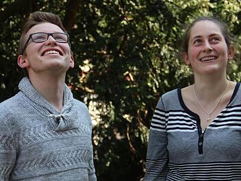 Katharina Münch und Lucas Gröbel führen die leitenden Gremien der evangelischen Jugend im Dekanat Kulmbach. Foto: Katharina Müller-Sanke