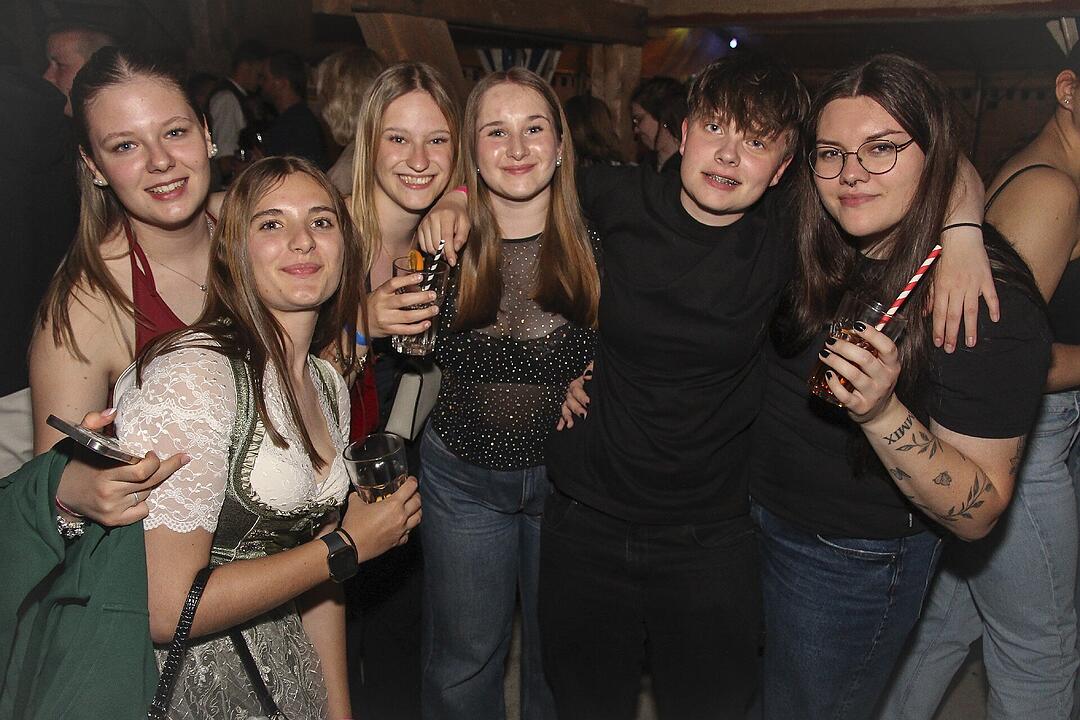 Mit der Partyband "Popnach8"!