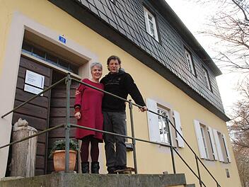 Die Zeit ist reif: Das Pfarramt ist für Pfarrer Hartmut Bezold und seine Frau Petra zu groß geworden. Die fünf Kinder sind mittlerweile alle ausgezogen. Am 6. Januar feiert er seinen Abschiedsgottesdienst.Foto: Christiane Lehmann