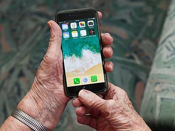 Oberfränkische Polizei warnt vor SMS-Betrügern