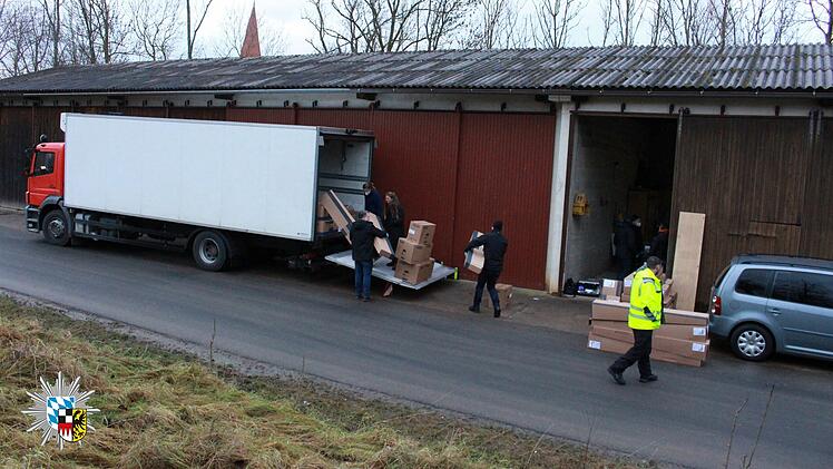 Diebstahl von &uuml;ber 400 Kaffeemaschinen - Polizei stellt Diebesgut sicher