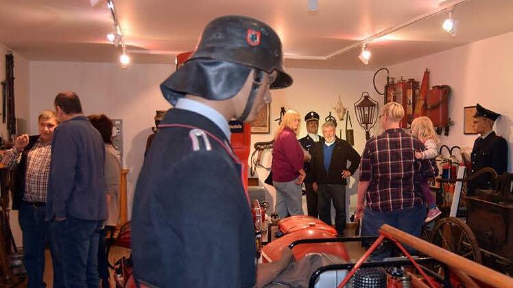 Das Feuerwehrmuseum in Lichtenfels öffnete für die Museumsnacht erstmals seine Pforten. Fotos: Andreas Welz