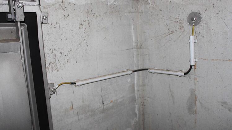 Auch hier kontrollieren Sensoren, was in dem Becken passiert.