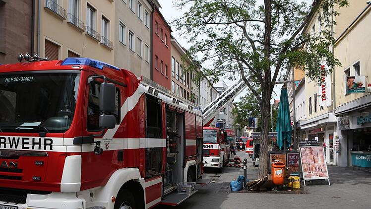 Die Fußgängerzone musste für kurze Zeit gesperrt werden. Foto: News5/Grundmann