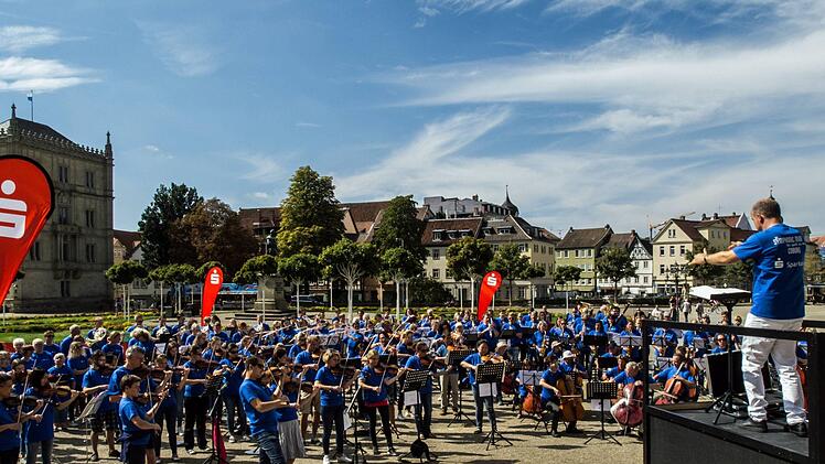 Impressionen vom ersten Symphonic Mob Bayerns auf dem Coburger SchlossplatzFoto: Jochen Berger