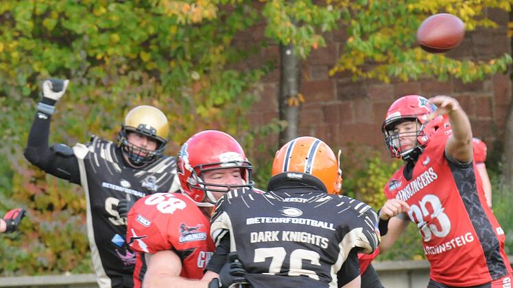 Bislang absolvierten die Dark Knights vom TSV Münnerstadt nur einige Testspiele. Umso mehr freut sich der Verein auf den Saisonstart in der Aufbauliga Ende Juli. Das erste Heimspiel findet am 10. September statt. Foto: ssp