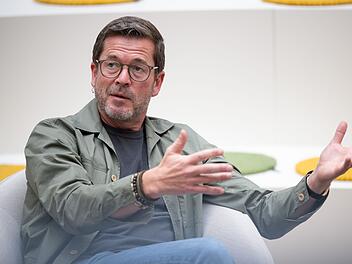 Zu Guttenberg &uuml;ber Kindheit im Kreis Kulmbach: "Eine auf's Maul bekommen"