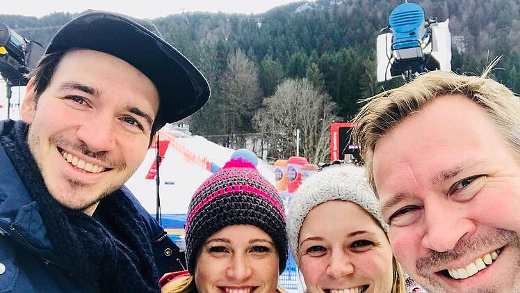 Mit Skistar Felix Neureuther ist Tobias Döppelhan der erste große Werbedeal gelungen. Unser Bild zeigt (von links) Felix Neureuther, Ines Döppelhan, Miriam Neureuther sowie Tobias Döppelhan. Fotos: privat